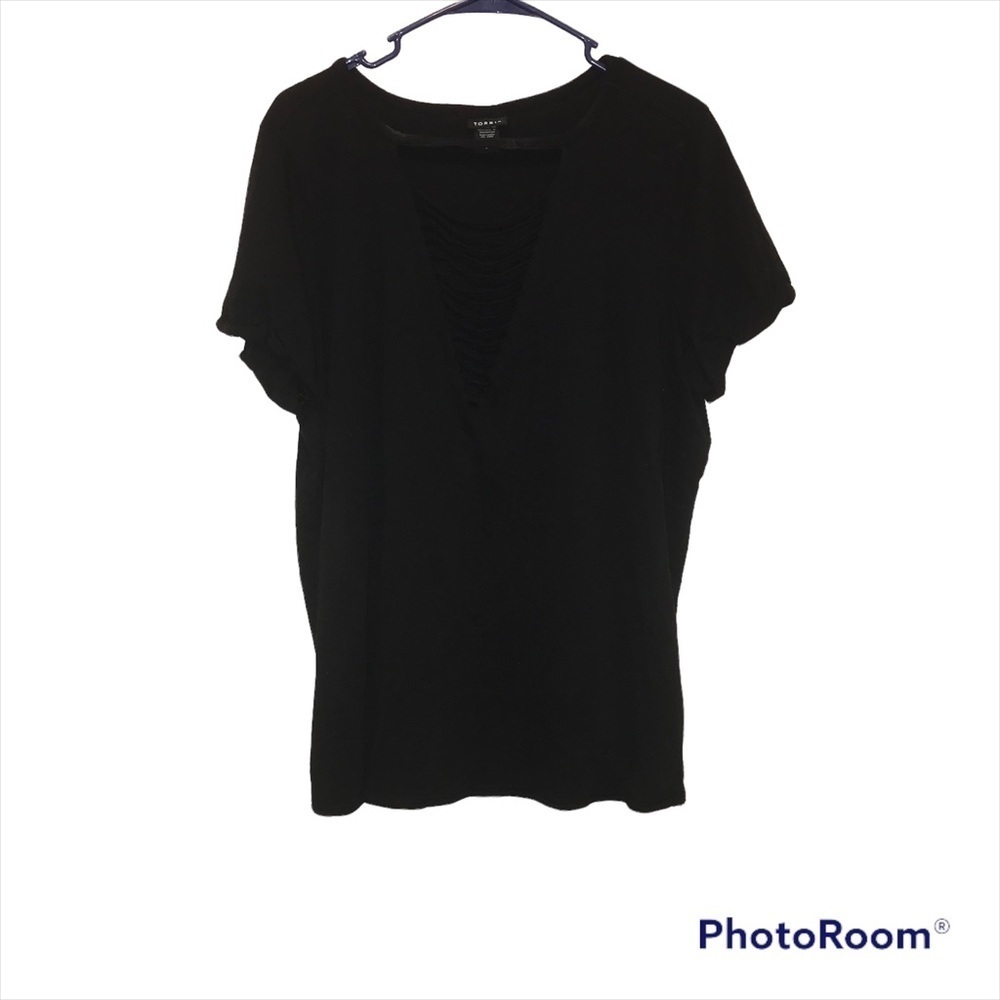 Torrid Size 2 Ladder Slash Tee Plus Size - image 1